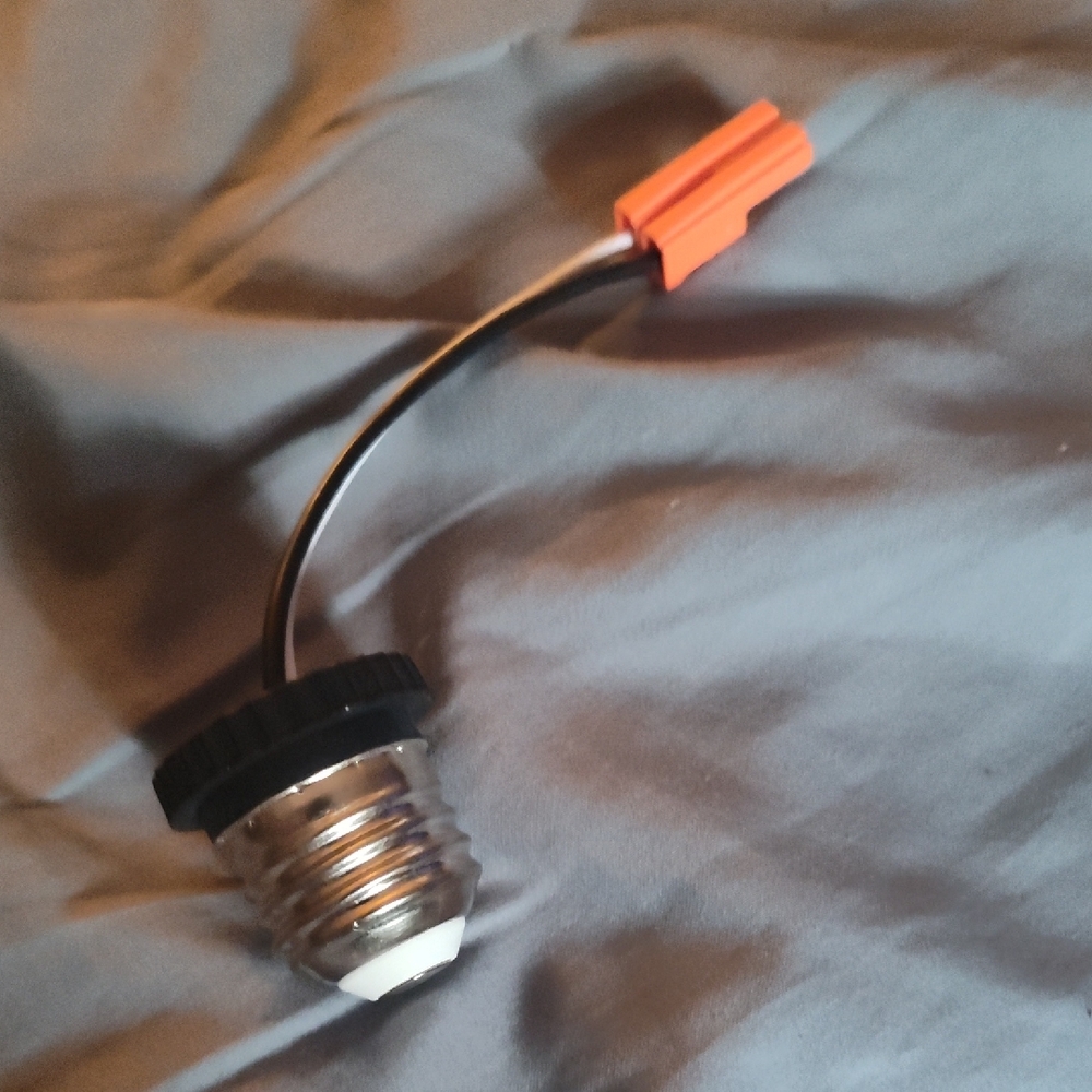 Light Bulb Socket Adapter with Wire Connector
